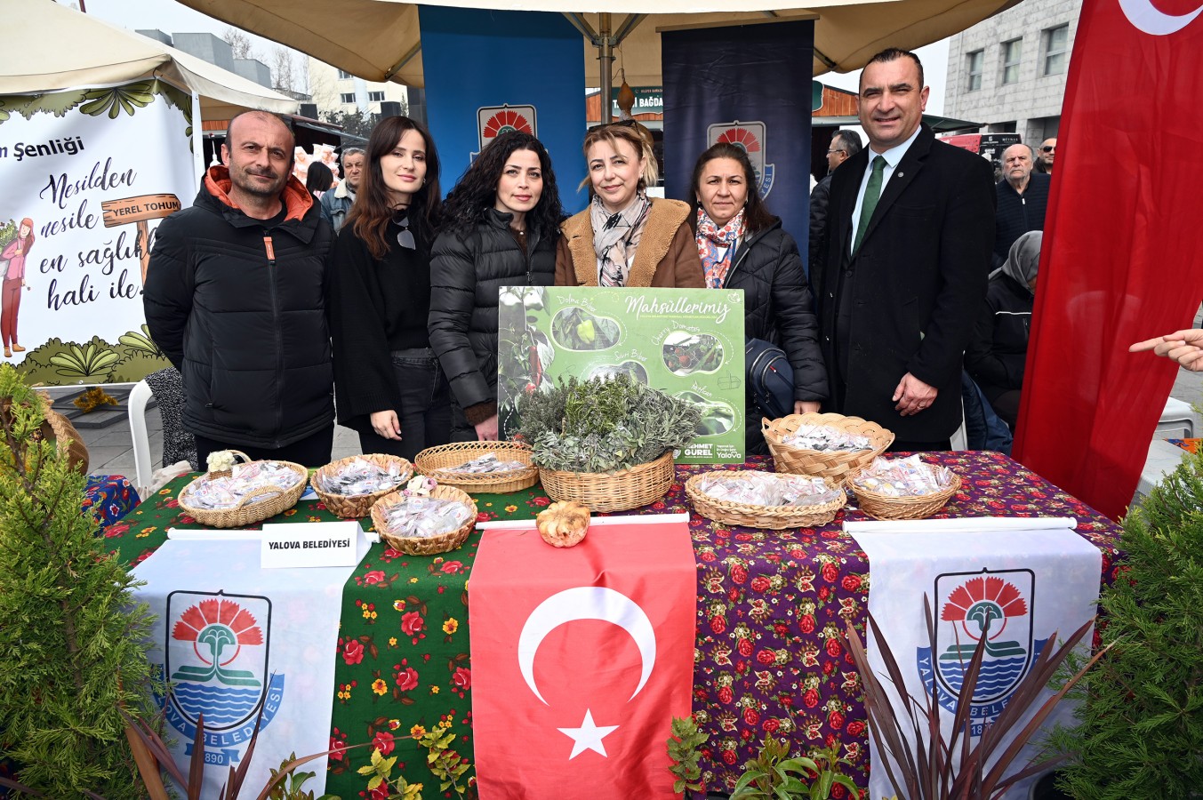 TOHUM TAKAS ŞENLİĞİ'NDE YALOVA STANDINA YOĞUN İLGİ