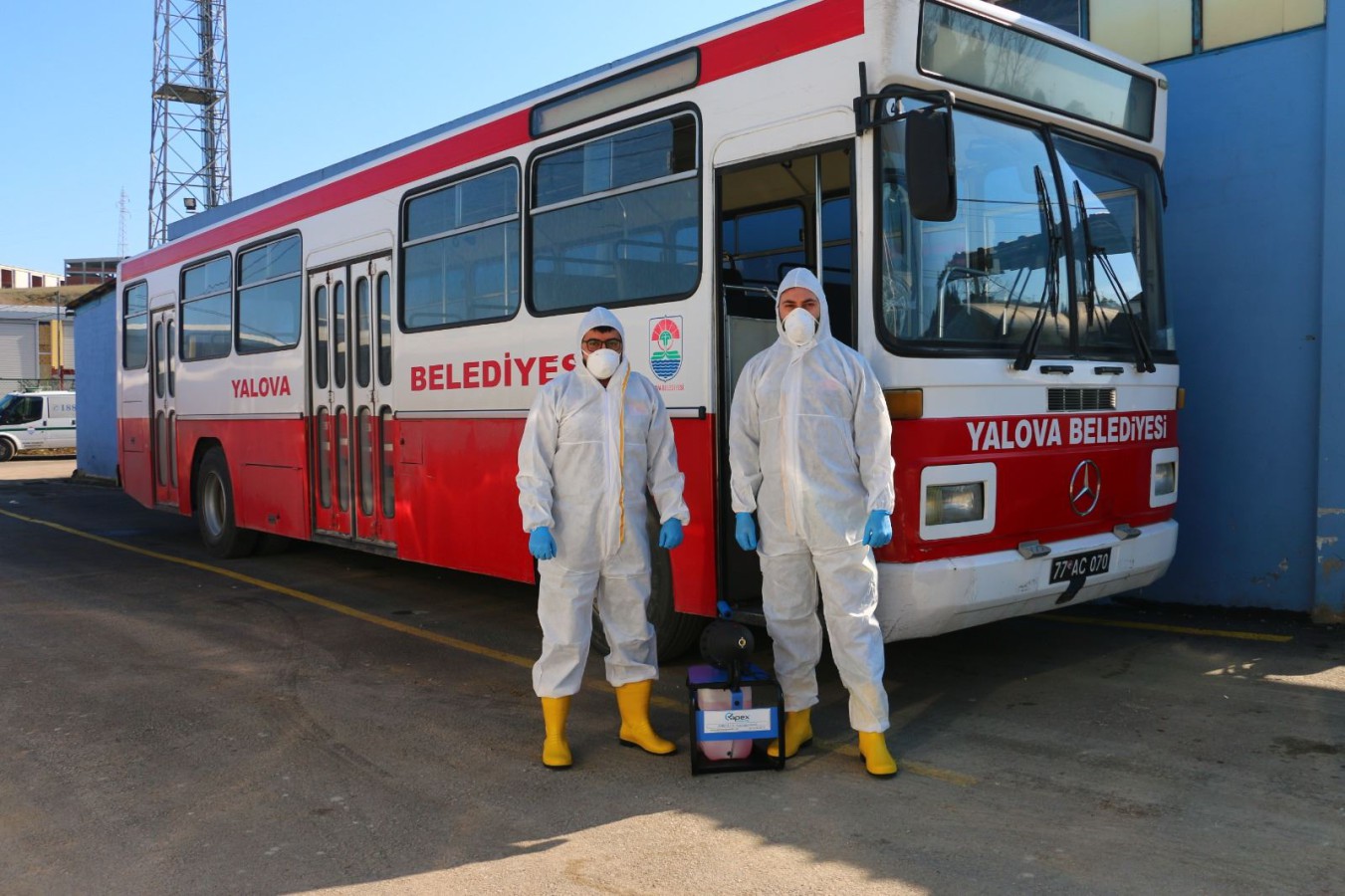 TOPLU TAŞIMA ARAÇLARI DEZENFEKTE EDİLİYOR