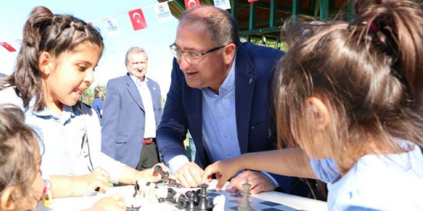 TÜRKİYE’NİN İLK SATRANÇ PARKI AÇILDI