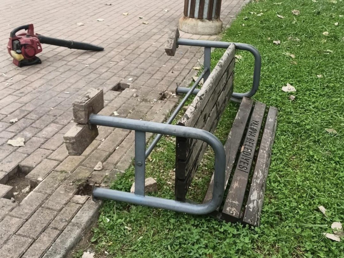 VANDALLAR İŞ BAŞINDA