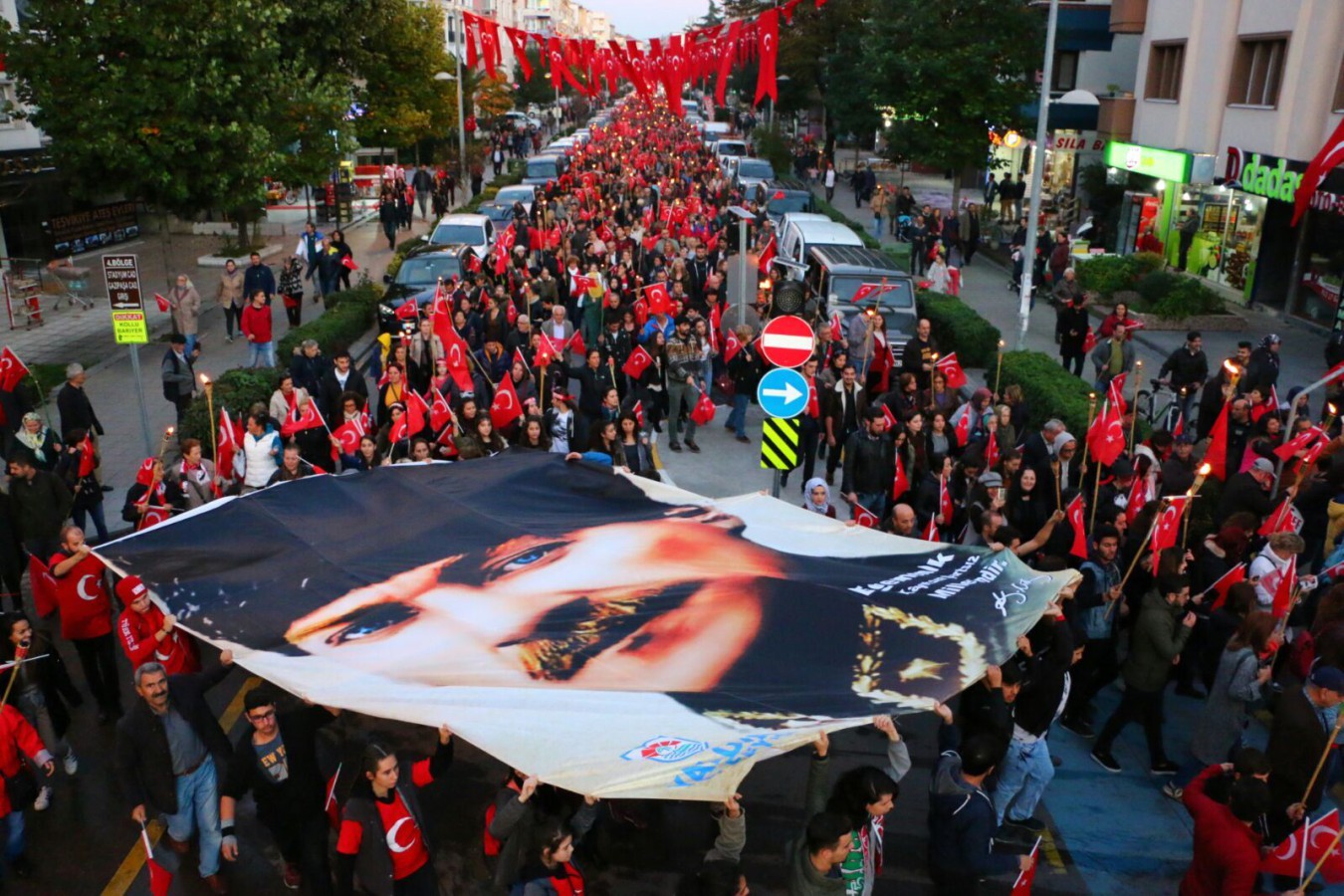 YALOVA 29 EKİM CUMHURİYET BAYRAMI’NA HAZIR
