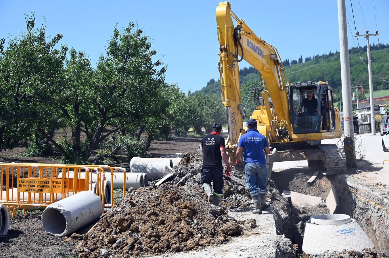 YALOVA BELEDİYESİ’NDEN EŞ ZAMANLI ALTYAPI VE PEYZAJ ÇALIŞMASI