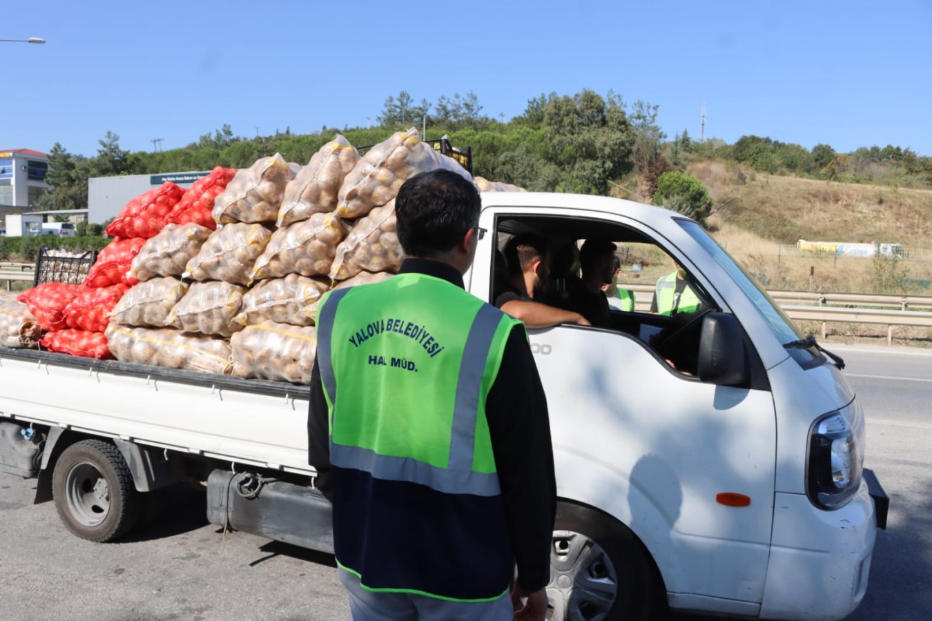 YALOVA BELEDİYESİ’NDEN HAL KAYIT SİSTEMİ DENETİMİ