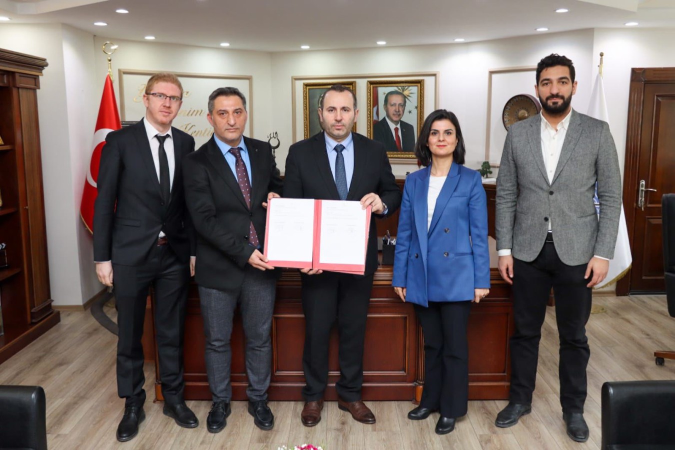 YALOVA BELEDİYESİ’NDEN OTİZMLİ GENÇLERE DESTEK