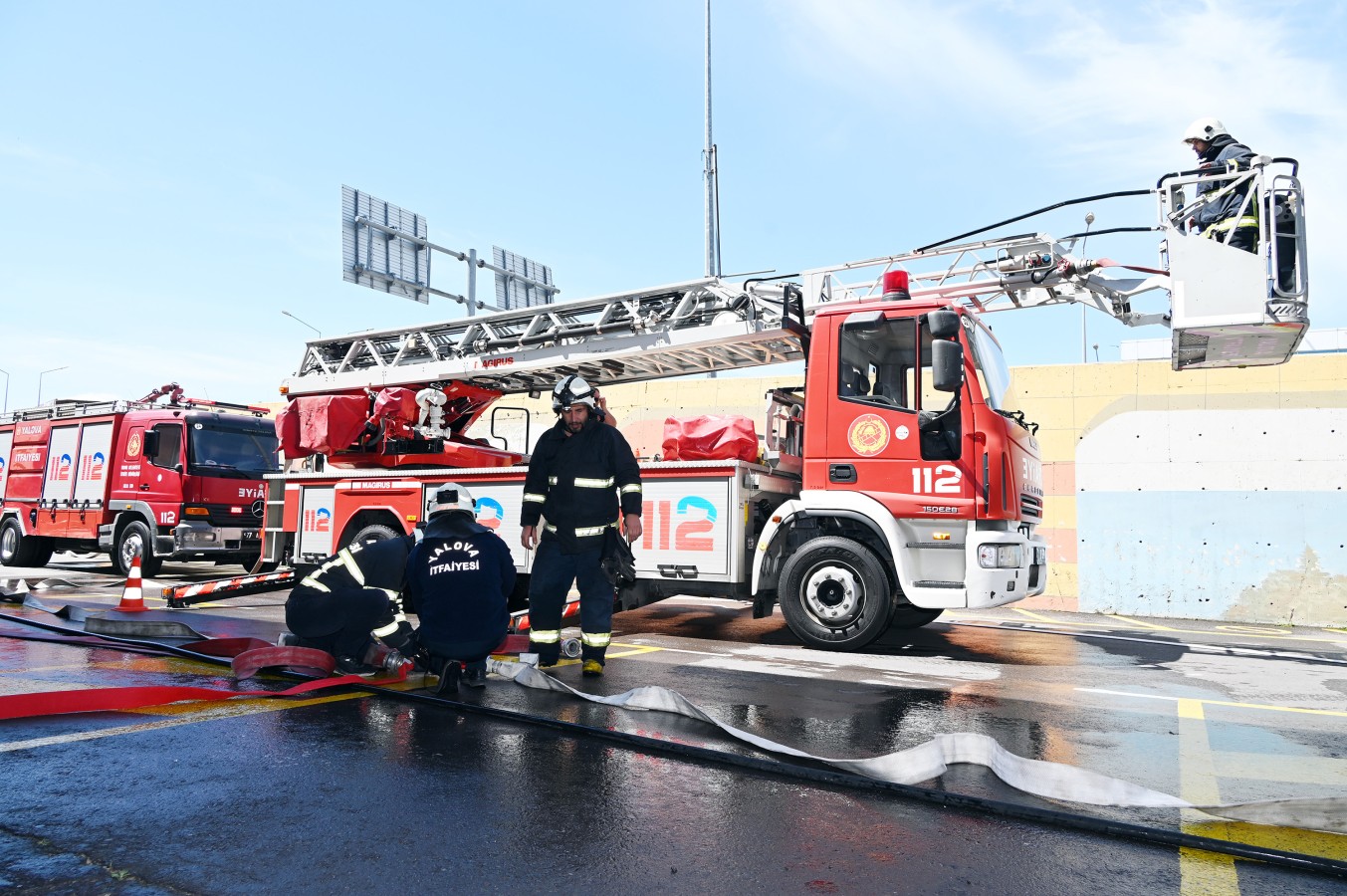 YALOVA İTFAİYESİ'NDEN 6 AYDA 792 OLAYA MÜDAHALE