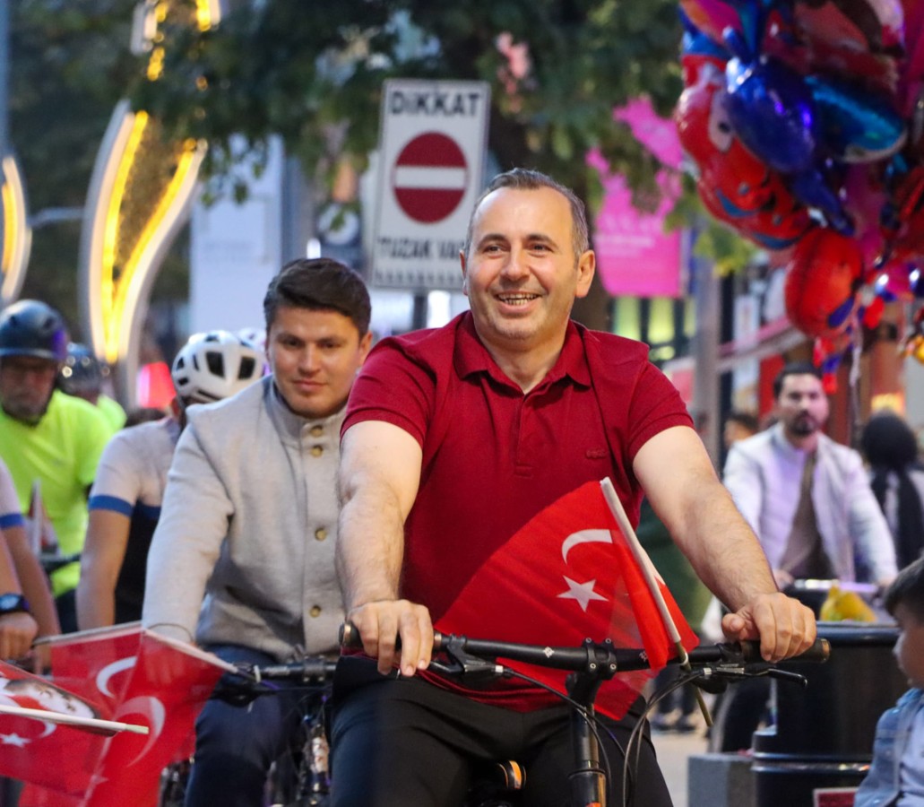 YALOVA SIFIR EMİSYON İÇİN PEDAL ÇEVİRDİ