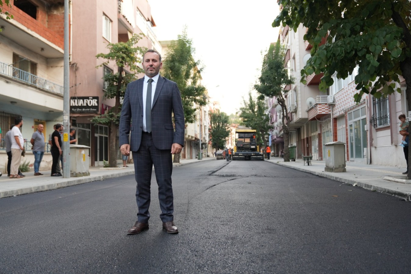 YALOVA’DA 10 GÜNDE 4 BİN 500 TON ASFALT DÖKÜLDÜ