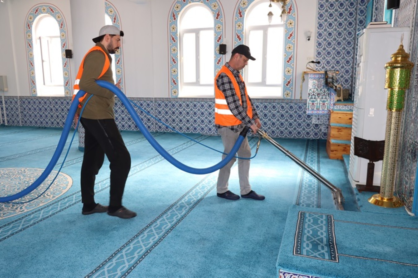 YALOVA'DA CAMİLERDE RAMAZAN TEMİZLİĞİ