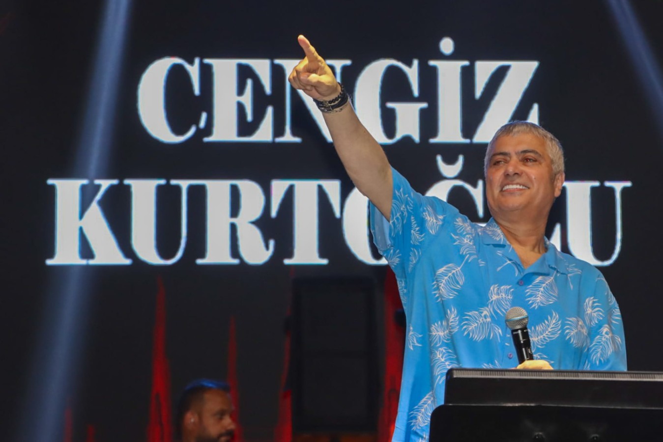 YALOVA’DA CENGİZ KURTOĞLU FIRTINASI…