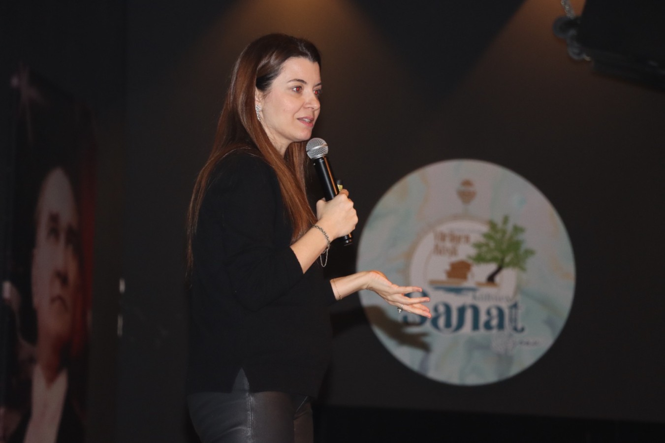 YALOVALILAR ŞERMİN YAŞAR’IN  “ KELİMENİN YOLCULUĞU” SÖYLEŞİSİNDE BİR ARAYA GELDİ