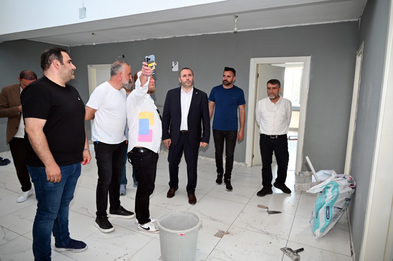 YALOVASPOR TESİSLERİ, YALOVA’YA YAKIŞIR ŞEKİLDE YENİLENİYOR