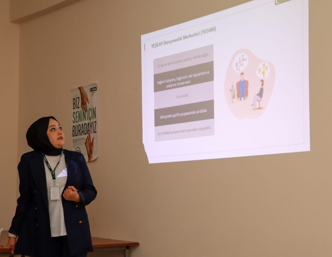 YASMEK MERKEZLERİNDE BAĞIMLILIKLA MÜCADELE SEMİNERİ DÜZENLENDİ