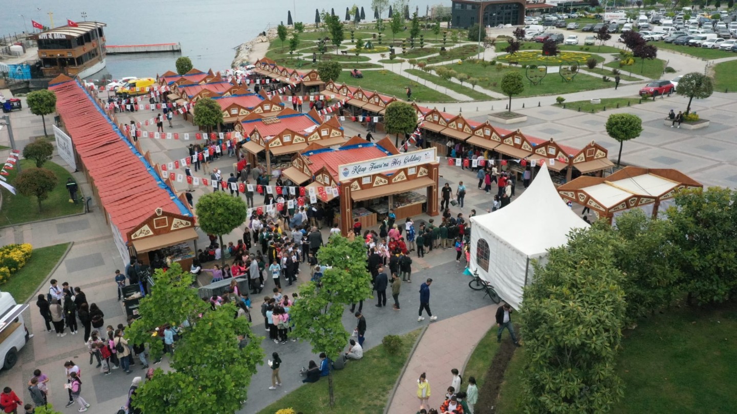 YAZARLAR, YALOVALILARLA BULUŞMAYA DEVAM EDİYOR